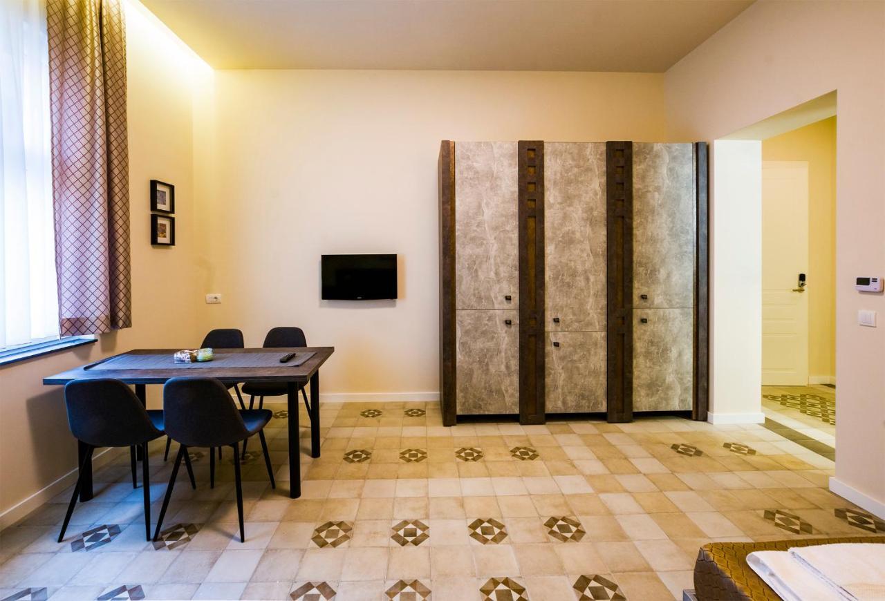 Lux Villa Old Town Belgrado Esterno foto