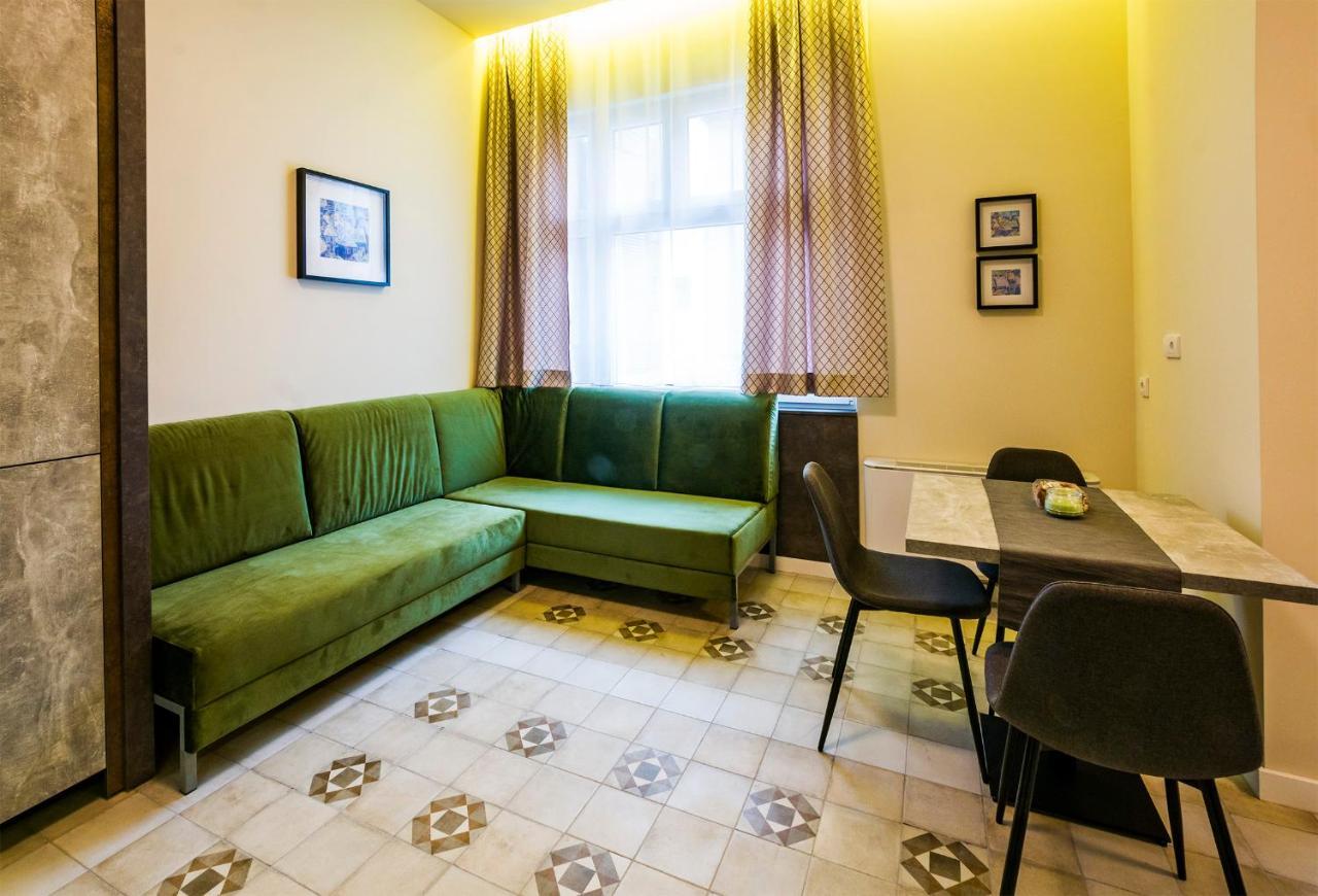 Lux Villa Old Town Belgrado Esterno foto