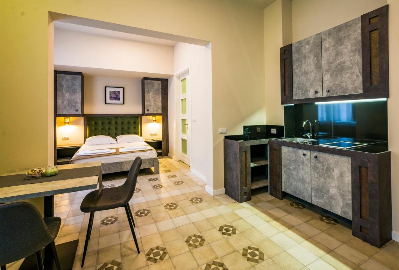 Lux Villa Old Town Belgrado Esterno foto